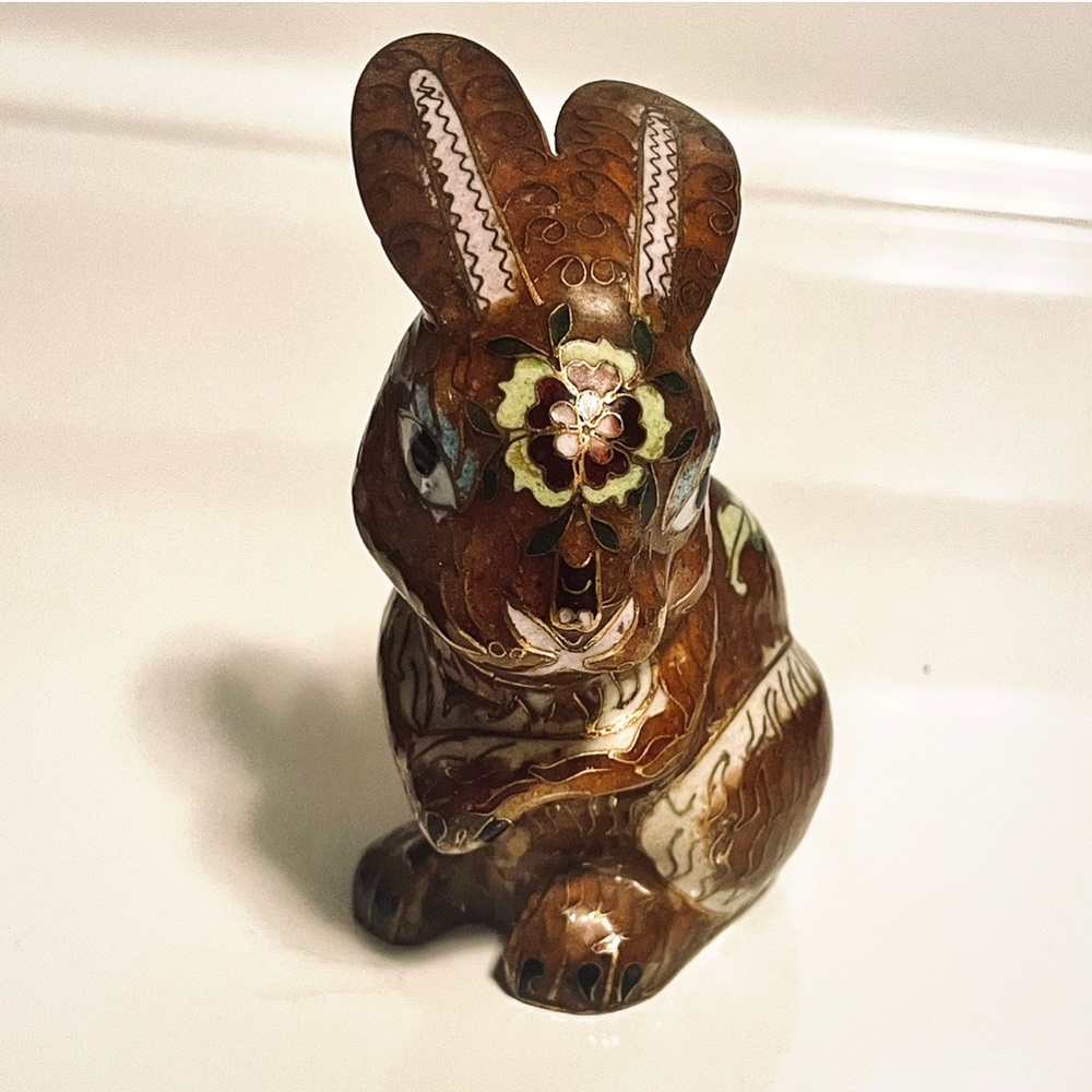 Vintage Cloisonné Enamel Bunny Rabbit Figurine.